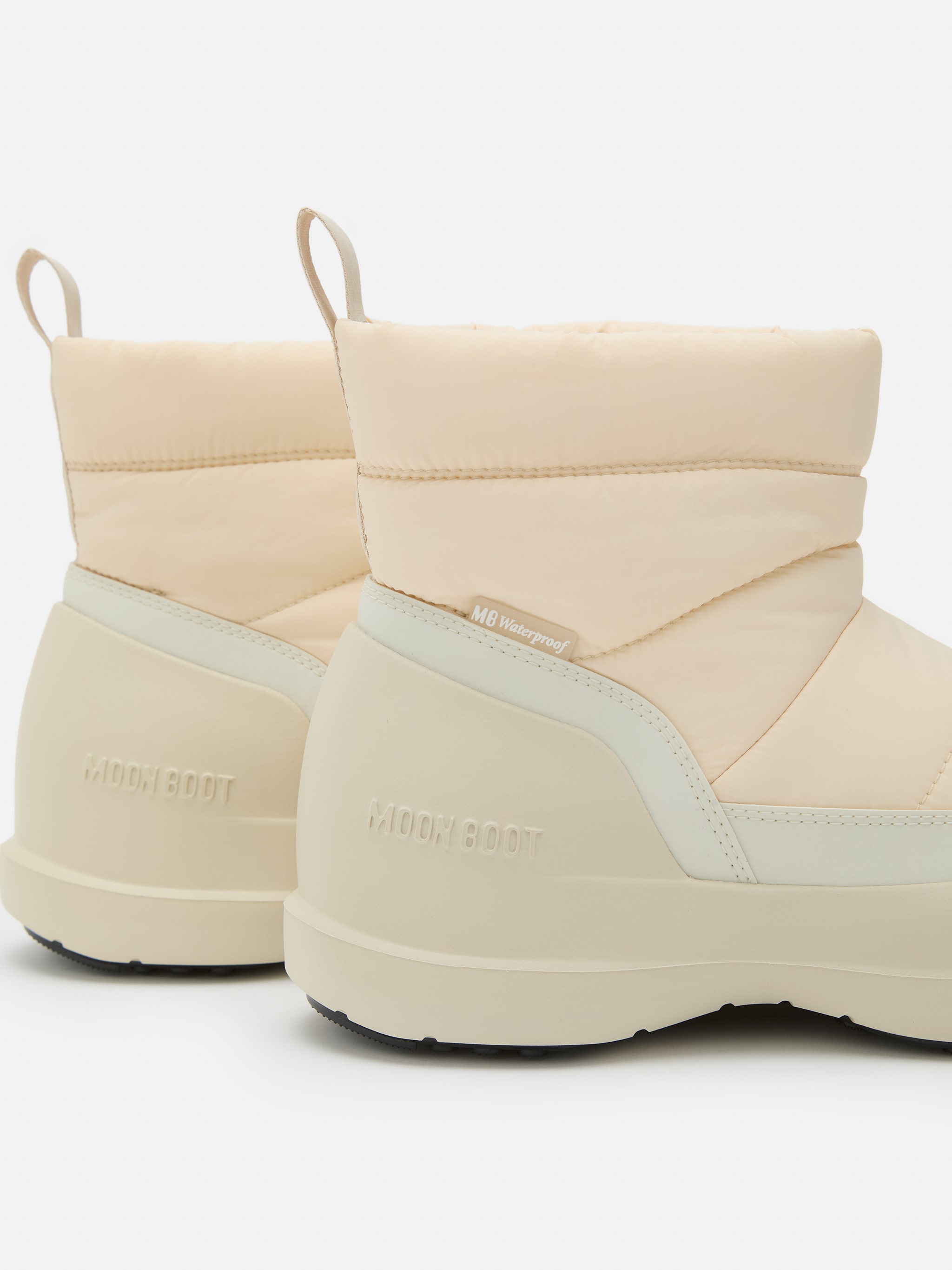 MEZZALUNA PUFFY CREAM BOOTS