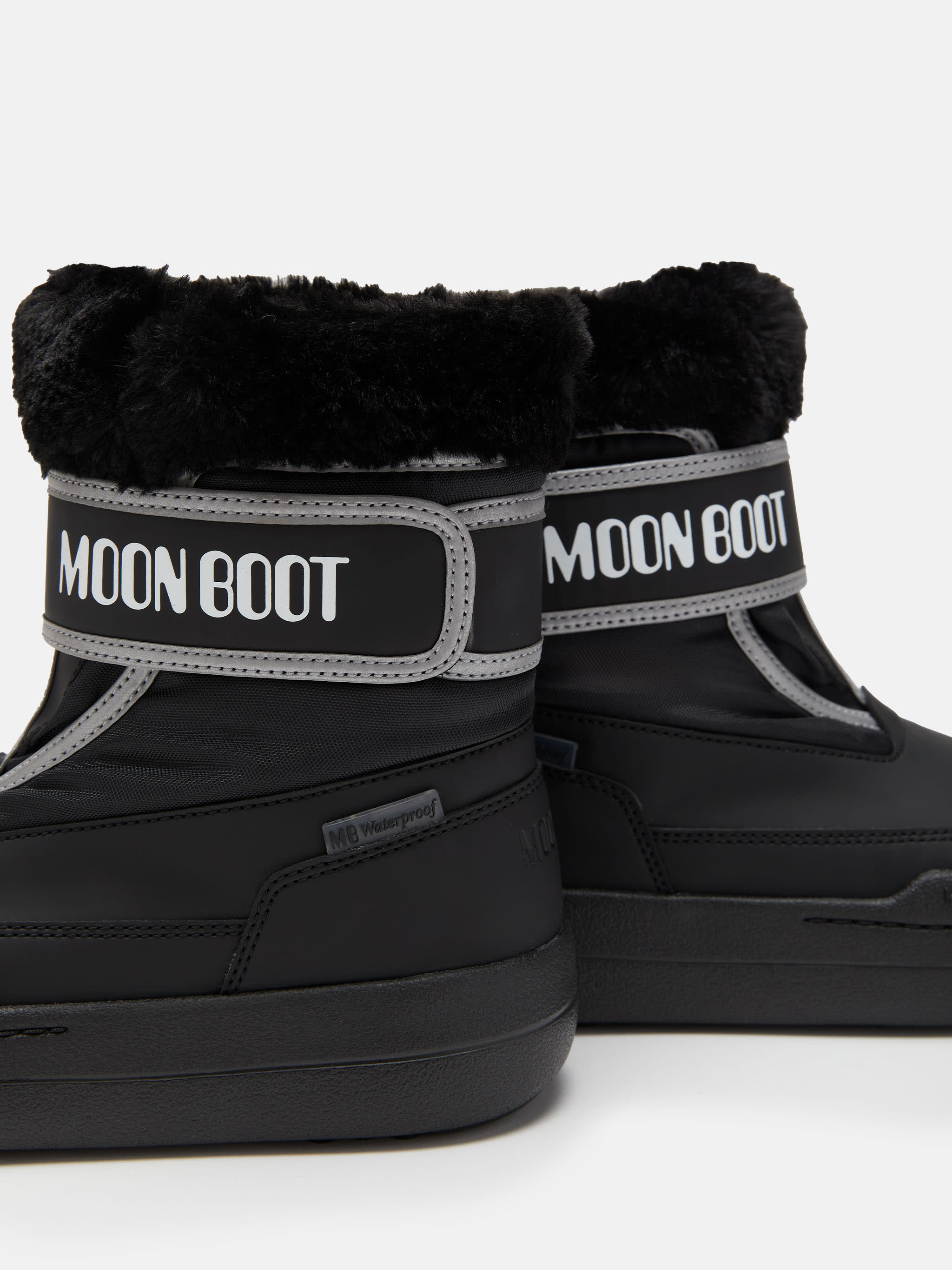 JUNIOR PARK STRAP BLACK BOOTS