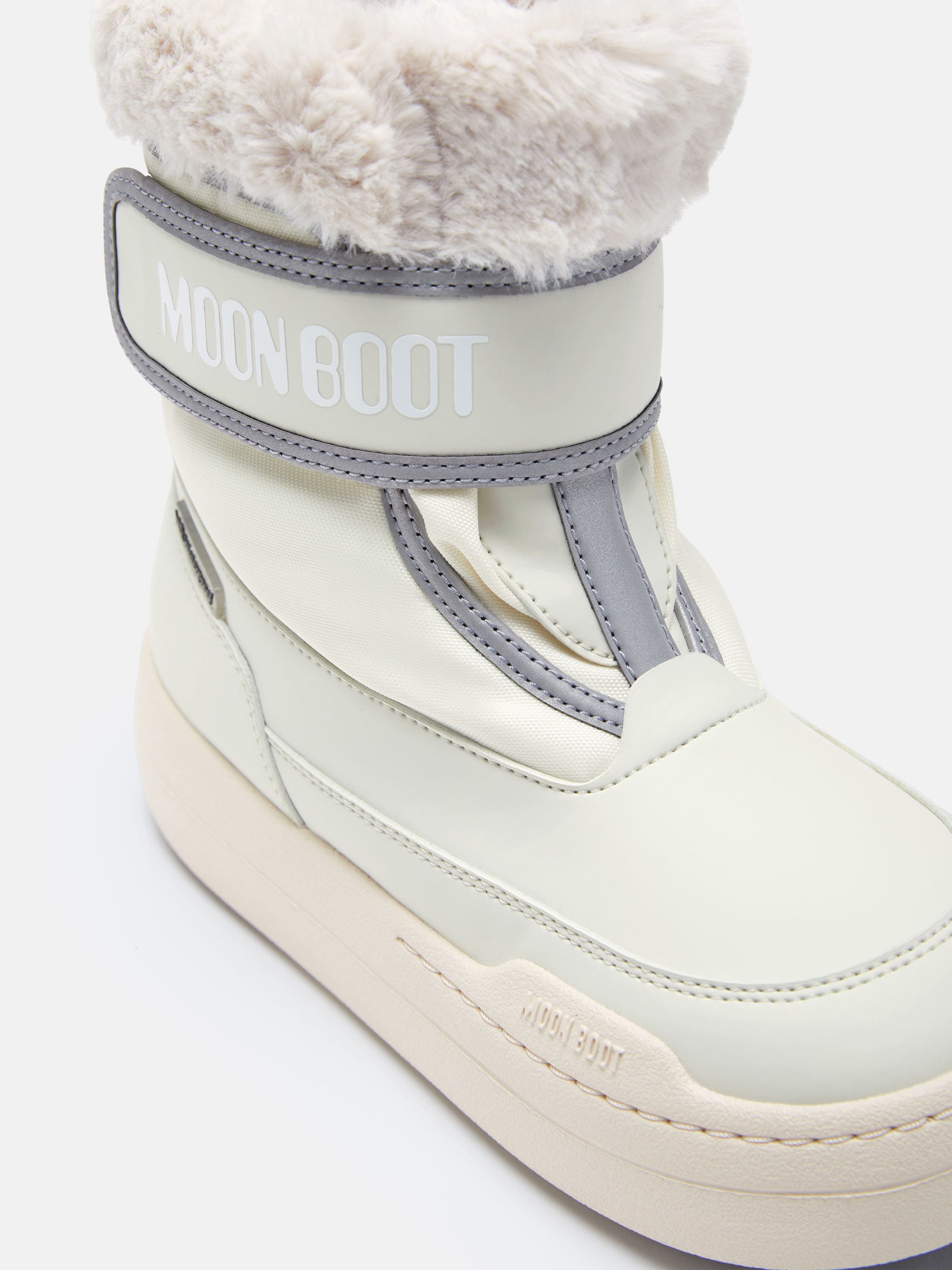 JUNIOR PARK STRAP CREAM BOOTS