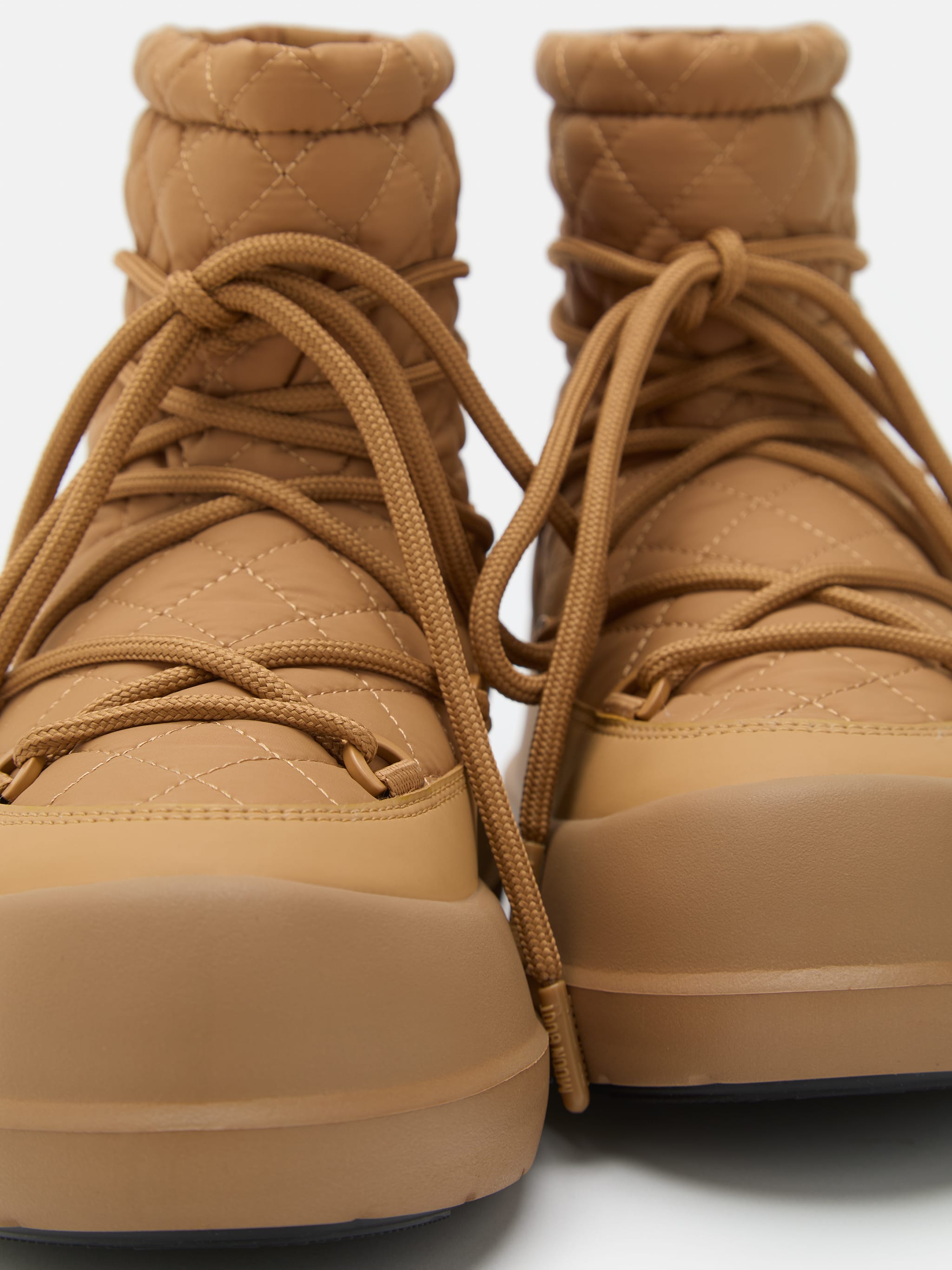 MEZZALUNA MID CAMEL QUILTED BOOTS