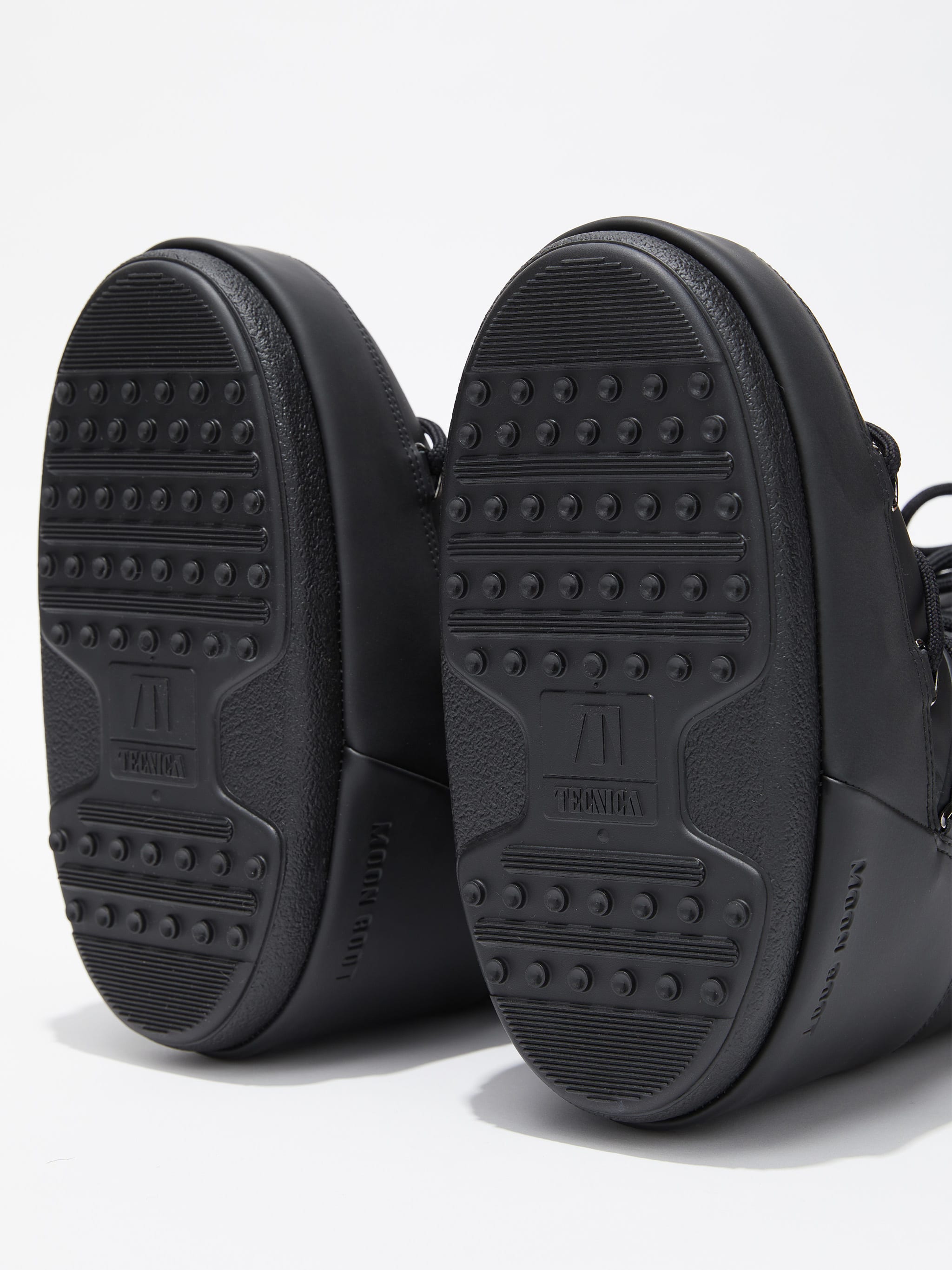 ICON BLACK RUBBER BOOTS
